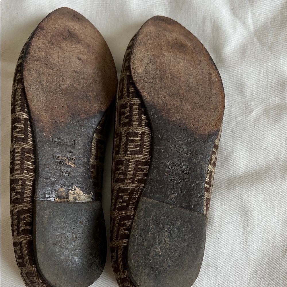 Fendi Brown Monogram Pointed-Toe Flats with Gold Bow Trim - Picture 4 of 7